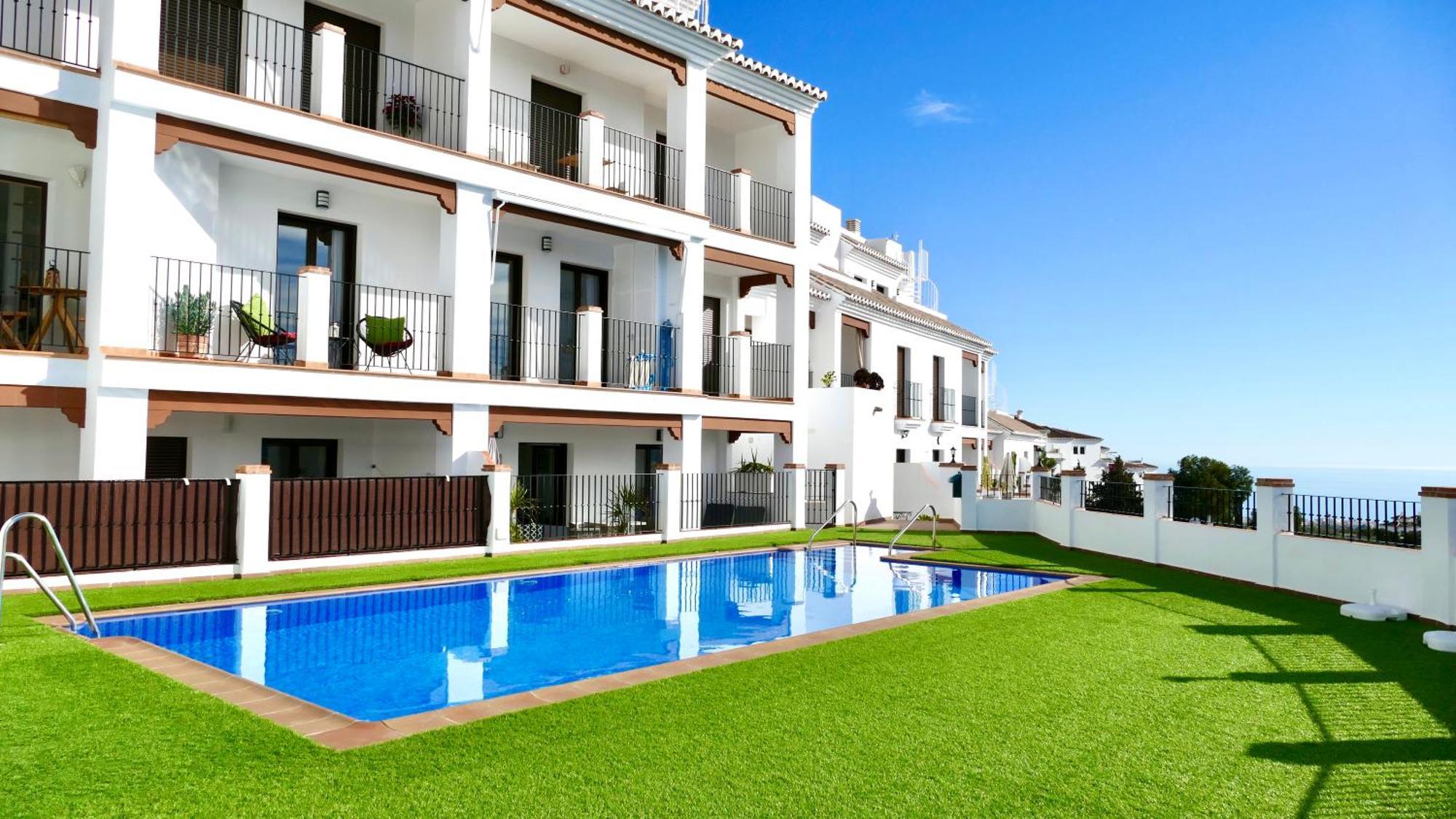 Casita Frigiliana - Stunning New Apartment With Views With Private Parking Space المظهر الخارجي الصورة